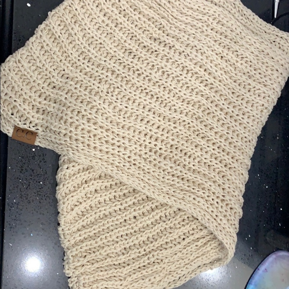 C.C Infinity Scarf